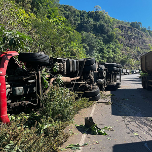 Caminhoneiro morre em acidente no Rio Grande do Sul
