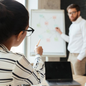 Iniciativas auxiliam empresas a inovarem com menos custos