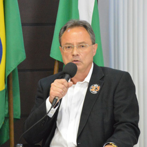 Alceu Ricardo Swarowski assume cargo no Governo do Estado
