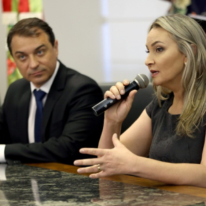 Moisés e Daniela tentam adiar julgamento desta semana