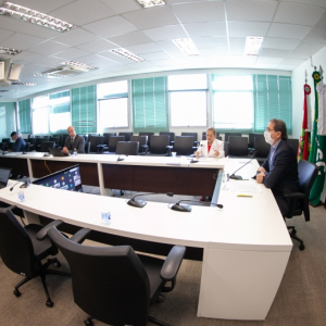 FIESC lança plataforma on-line de internacionalização para a indústria