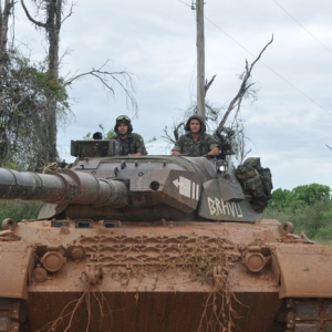 Militares do 5º RCC participam de adestramento com simulação de combate