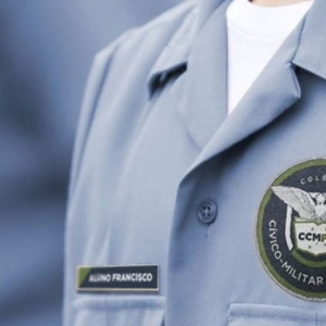 Confira como será o uniforme dos colégios cívico militares do Paraná