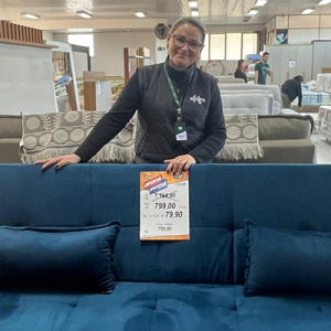 Com R$ 365 de desconto, sofá-cama entra em promoção na Afubra; confira 