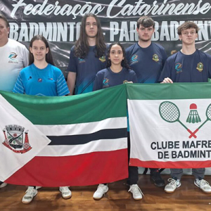 Equipe mafrense conquista cinco medalhas no Sul-Brasileiro de Badminton