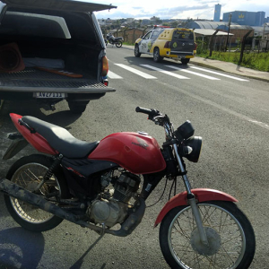 Moto furtada em Rondônia é recuperada e dois homens são detidos em Rio Negro