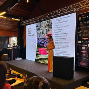 Susana Herbst apresenta palestra sobre autorresponsabilidade na Conferência das Gurias