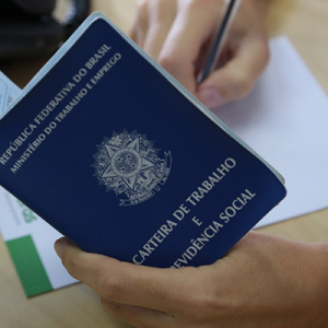 Está em busca de um emprego? Veja mais de 40 vagas abertas em Rio Negro