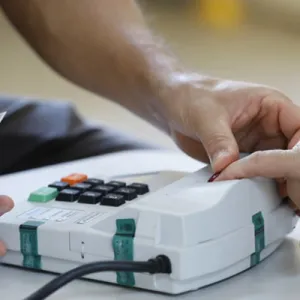 Eleições 2026: prazo para pedir voto em trânsito termina nesta quinta-feira