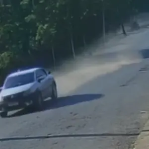 Vídeo registra perseguição policial durante fuga de motorista