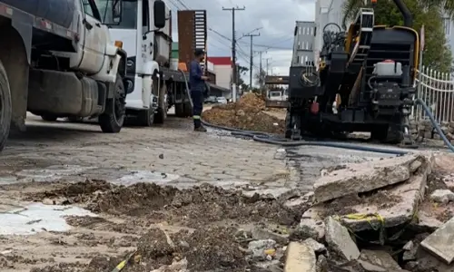 Obras nas redes de água e esgoto da Frederico Heyse entram em nova fase final em Mafra