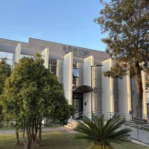Justiça condena homem que quebrou nariz de vigilante durante discussão em universidade