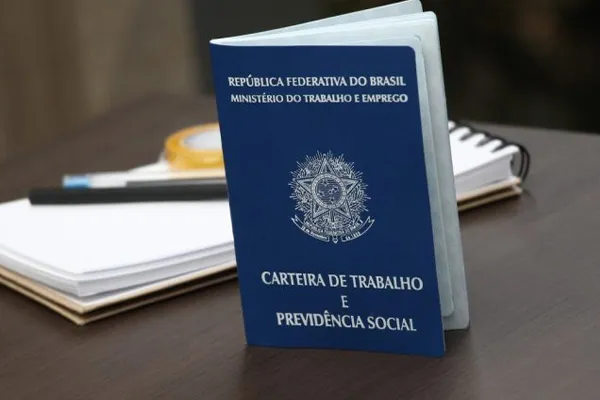Recepcionista, soldador e auxiliar de padaria: confira as vagas abertas na Talentos