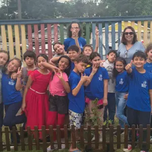 Dia da Árvore é celebrado com plantio, arte e homenagens em escola de Rio Negro