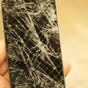 Homem que destruiu celular da ex é condenado pela Justiça em Mafra; veja sentença