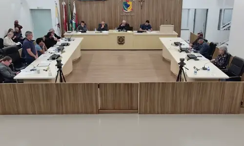 Câmara de Mafra aprova criação de 10 novos cargos na Prefeitura; veja como votou cada vereador