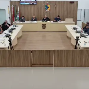 Câmara de Mafra aprova criação de 10 novos cargos na Prefeitura; veja como votou cada vereador