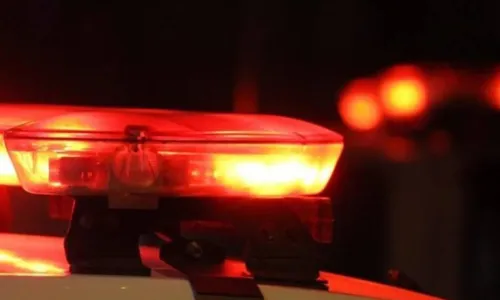 Mulher é agredida com golpes de marreta, em Mafra