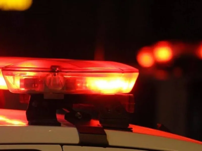 Mulher é agredida com golpes de marreta, em Mafra