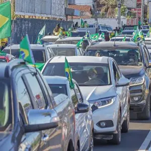 Carreatas em apoio a Flávio Bolsonaro acontecem neste sábado em Mafra e Itaiópolis