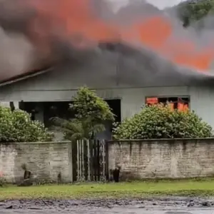 Incêndio destrói residência no interior de Itaiópolis