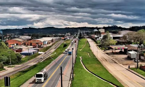 BR-116 deve receber quase 200 mil veículos durante o feriado de Nossa Senhora Aparecida