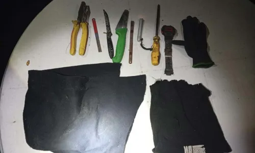 Homem encapuzado ameaça matar proprietário durante roubo de fiação