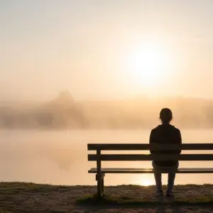 Versículo do dia: Não confunda o silêncio das pessoas com a ausência de Deus