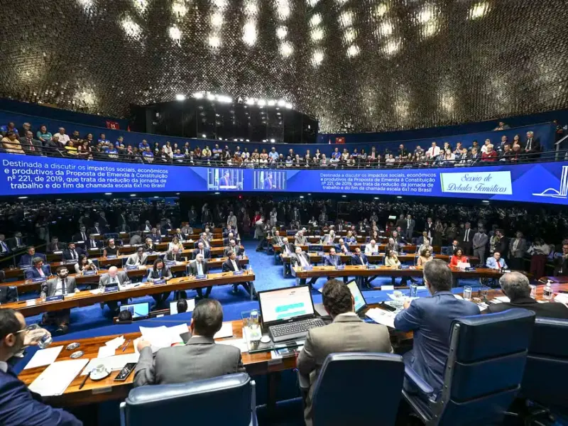 Senado aprova fim da escala 6x1; entenda como será a mudança