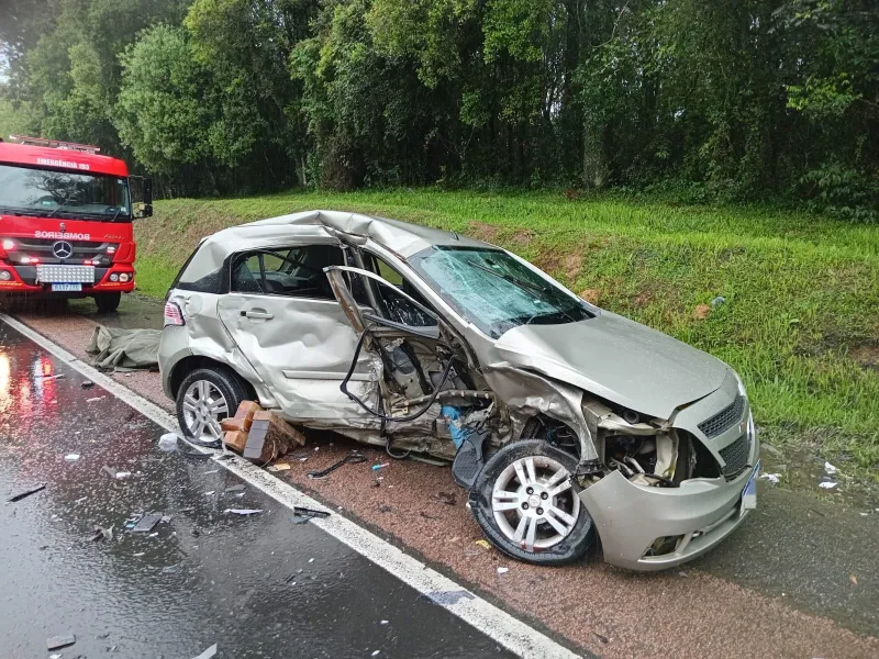 Identificadas as vítimas de acidente que deixou dois mortos na BR-116, em Mafra