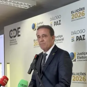 TRE-SC mantém fim da votação às 17 horas e diz que soube de ordem de Zanin pela imprensa