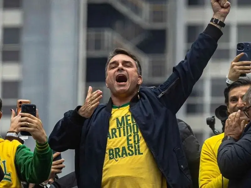 Mafra dá vitória a Flávio Bolsonaro com mais de 17 mil votos de vantagem
