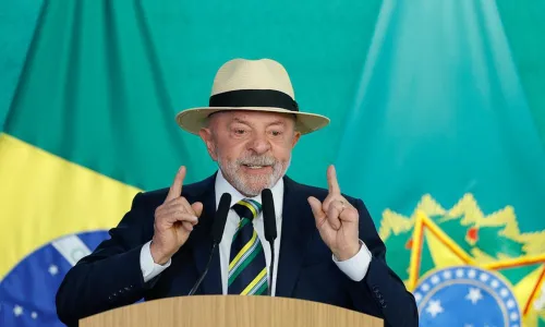 Lula é reeleito Presidente da República com 51,75% dos votos válidos