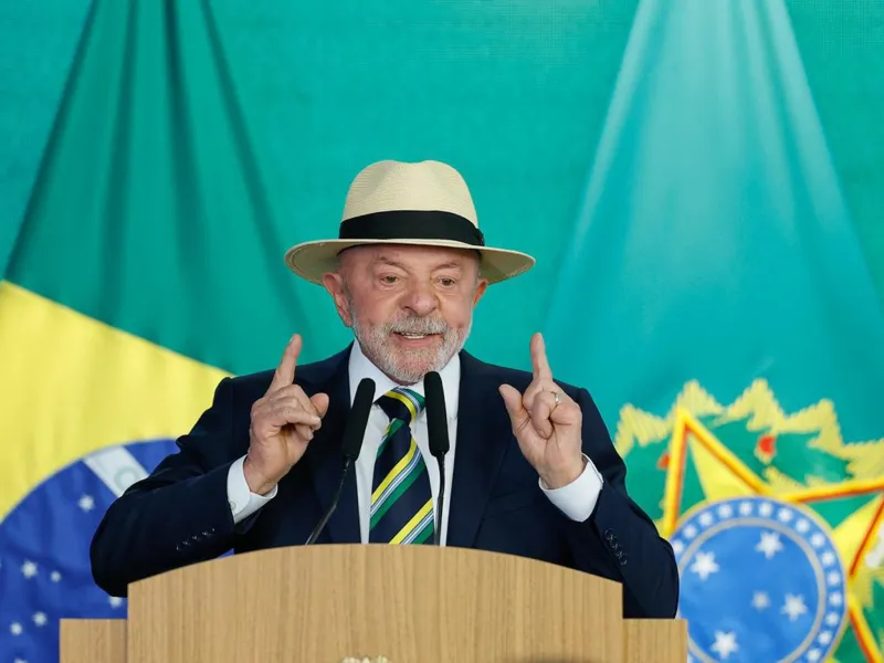 Lula é reeleito Presidente da República com 51,75% dos votos válidos