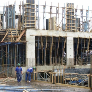Moisés autoriza retomada da construção civil em Santa Catarina