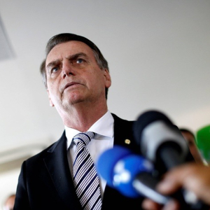 Bolsonaro sanciona lei da renda básica emergencial