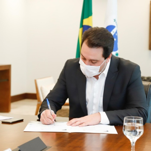 Ratinho Junior autoriza nomeação de 186 novos escrivães da Polícia Civil