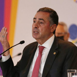 Barroso: falha em computador provocou atraso na divulgação da apuração
