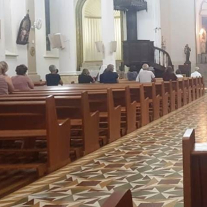 Rio Negro limita capacidade e proíbe entrada de crianças em espaços religiosos