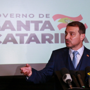 De volta ao Executivo, Moisés apresenta programa de investimentos para os próximos anos