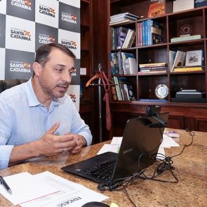 Moisés anuncia R$ 44 milhões para reativação de 205 leitos de UTI em SC