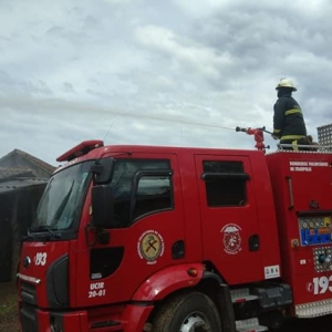 Incêndio destrói estufa secadora de tabaco no interior de Itaiópolis
