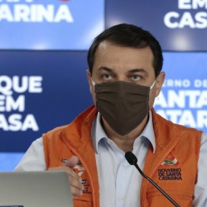 Governo de SC autoriza volta comércio a partir de segunda