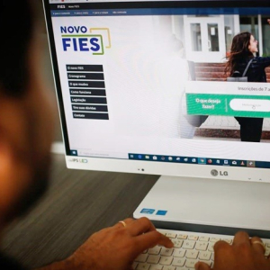 MEC anuncia regras para o Fies do segundo semestre de 2021