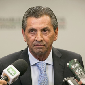 Deputados revogam, de novo, a prisão de Julio Garcia