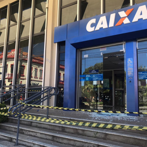 Agência da Caixa de Rio Negro é arrombada durante a madrugada