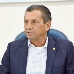Sim à política. Não à politicagem
