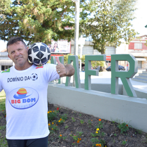 Recordista mundial, Martinho das Embaixadinhas percorrerá ruas de Mafra nesta quarta-feira