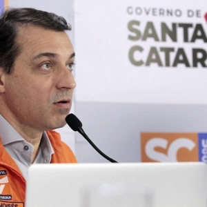 Escândalo dos respiradores coloca Moisés contra a parede
