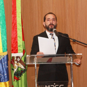 Comin destaca papel do MPSC nas crises enfrentadas por SC